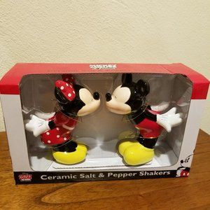 Salt and Pepper Shakers Ceramic Mickey Mouse & Minnie Mouse